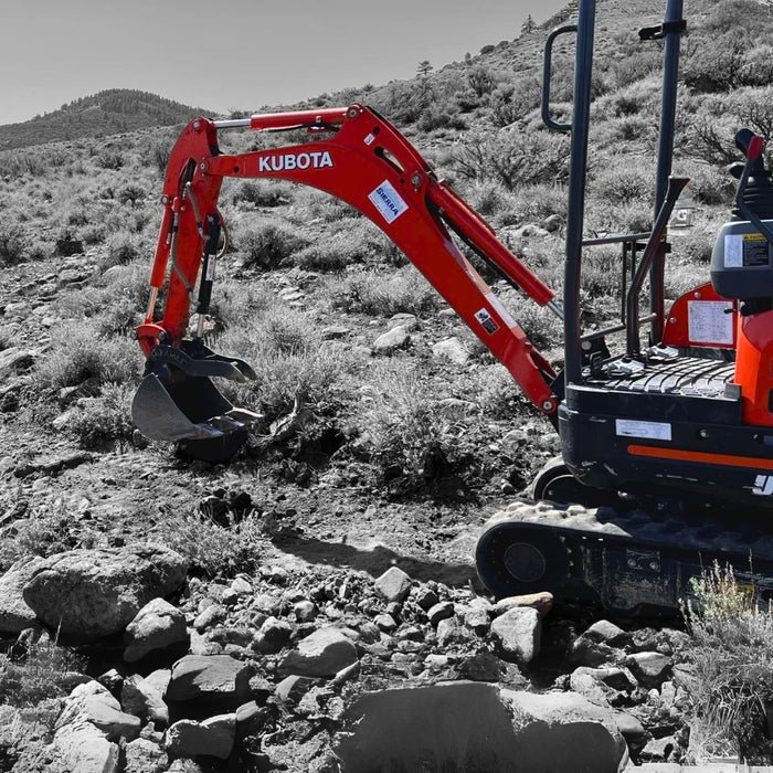 Amulet PowerClamp Excavator Progressive - Linkage Type Hydraulic Thumb - Amulet - Beacon Attachments