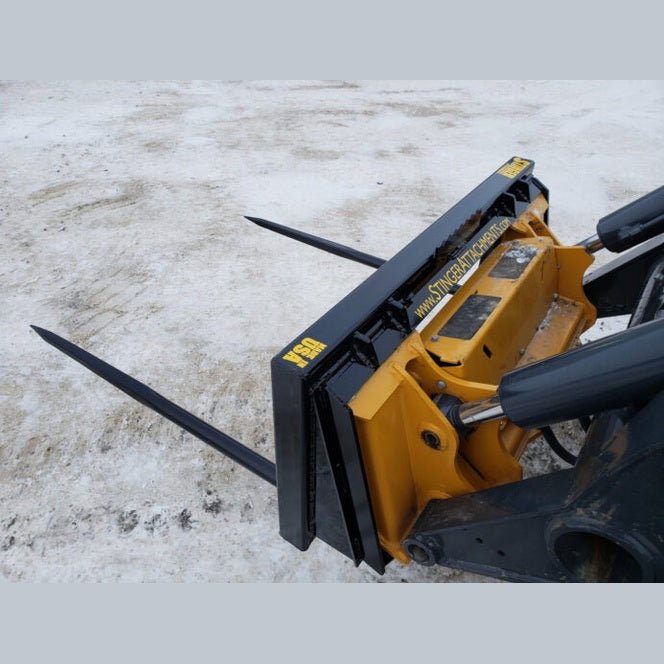Stinger Attachments Bale Spear – Series 2 (BS2) For Skid Steers and Tractors - Stinger Attachments - Beacon Attachments