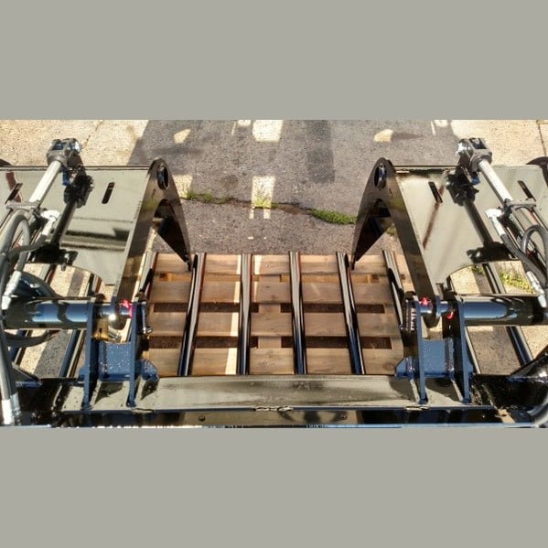 Stinger Attachments Manure Tine Grapple Bucket (MTG) For Skid Steers - Stinger Attachments - Beacon Attachments