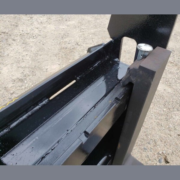 Stinger Attachments Pallet Forks Attachment For Skid Steers - Stinger Attachments - Beacon Attachments