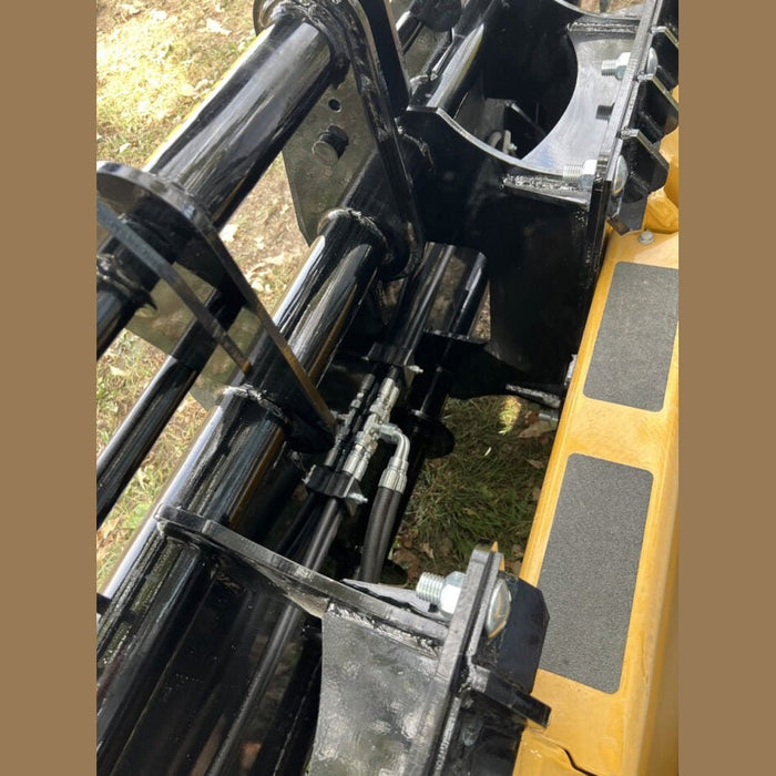 Stinger Attachments Skid Steer CG Clam Grapple (CG) - Stinger Attachments - Beacon Attachments