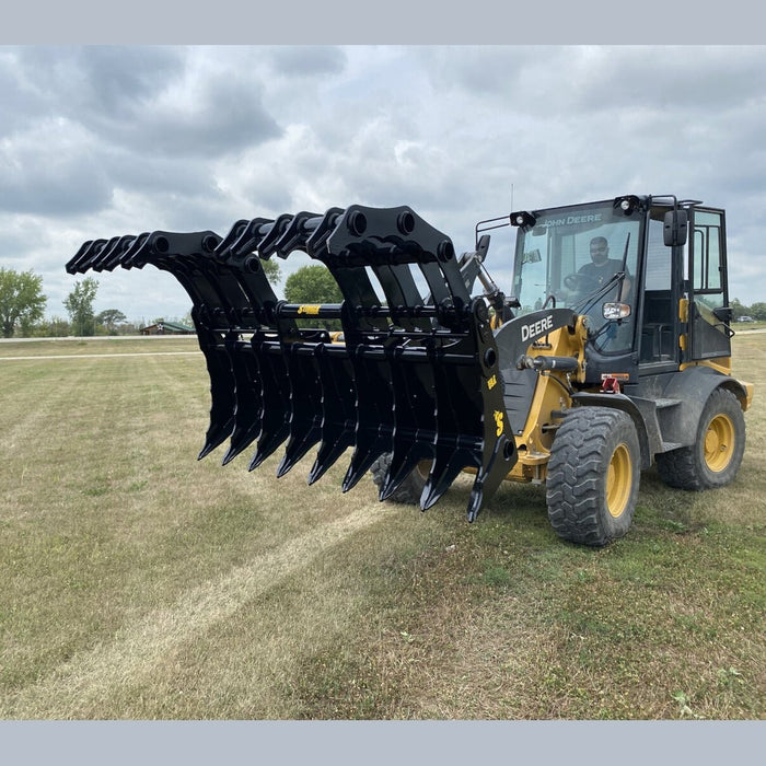 Stinger Attachments Tractor CG - XD Clam Grapple For Skid Steers & Utility Tractors - Stinger Attachments - Beacon Attachments