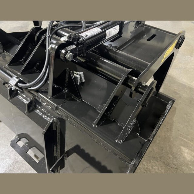 Stinger Attachments Tractor Demolition Grapple Bucket (DG) For Skid Steers & Utility Tractors - Stinger Attachments - Beacon Attachments