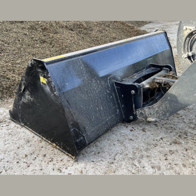 Stinger Attachments Tractor High Volume Material Bucket (MBHV - UT) For Skid Steers & Utility Tractors - Stinger Attachments - Beacon Attachments