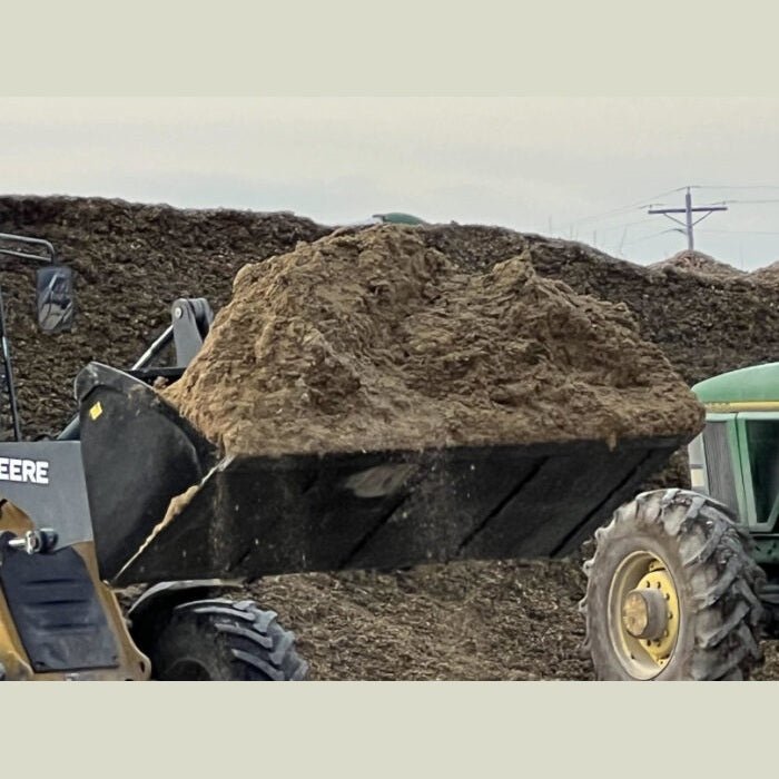 Stinger Attachments Tractor High Volume Material Bucket (MBHV - UT) For Skid Steers & Utility Tractors - Stinger Attachments - Beacon Attachments