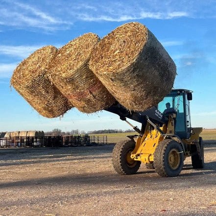 Stinger Attachments Wheel Loader Bale Spear – Series 5 (BS5 - 3) 3 Bale or (BS5 - 5) 5 Bale Large Round Bale Mover - Stinger Attachments - Beacon Attachments