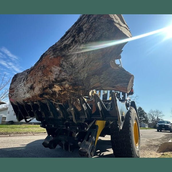 Stinger Attachments Wheel Loader CG - XD Clam Grapple (CG - XD) - Stinger Attachments - Beacon Attachments
