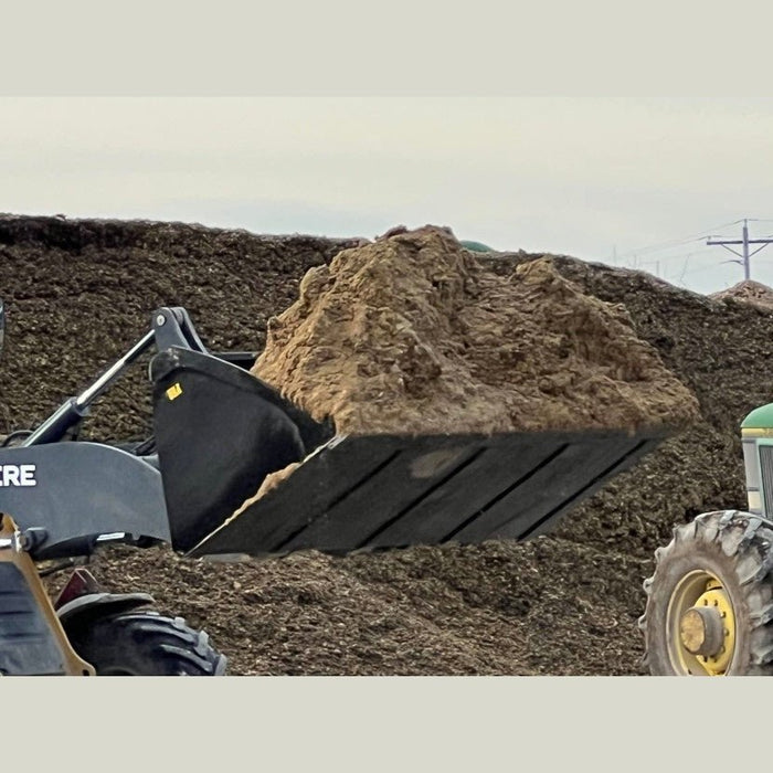Stinger Attachments Wheel Loader High Volume Material Bucket (MBHV - WL) - Stinger Attachments - Beacon Attachments