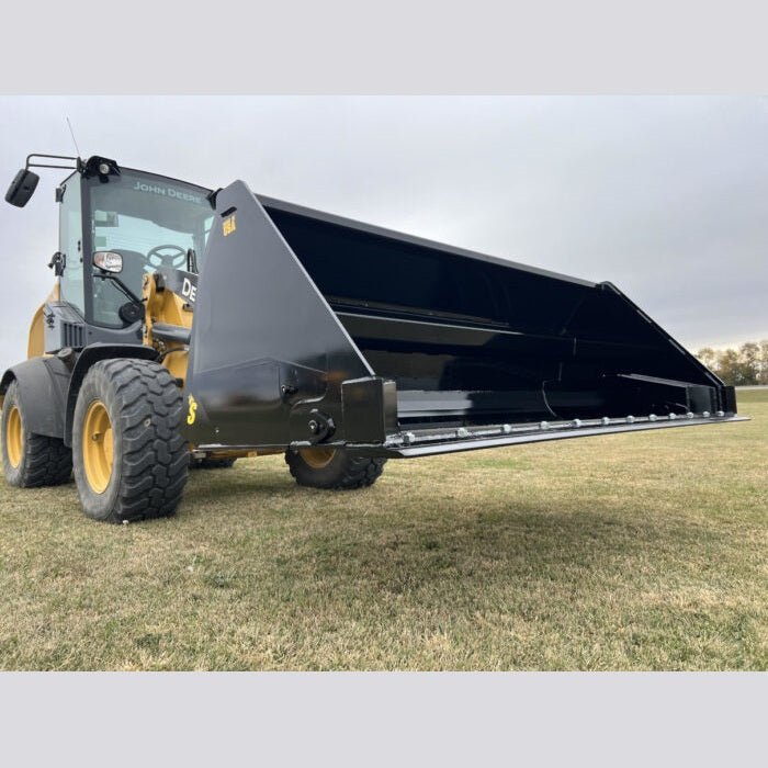 Stinger Attachments Wheel Loader Hydraulic Dump Bucket (HDB - WL) - Stinger Attachments - Beacon Attachments